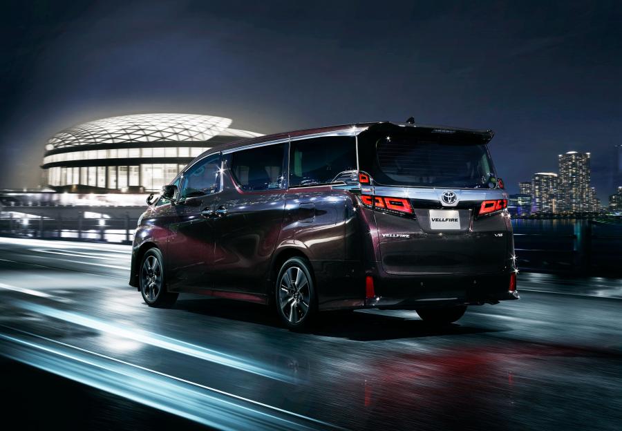  Toyota Vellfire ZG 2018 года  (фото 3 из 23)